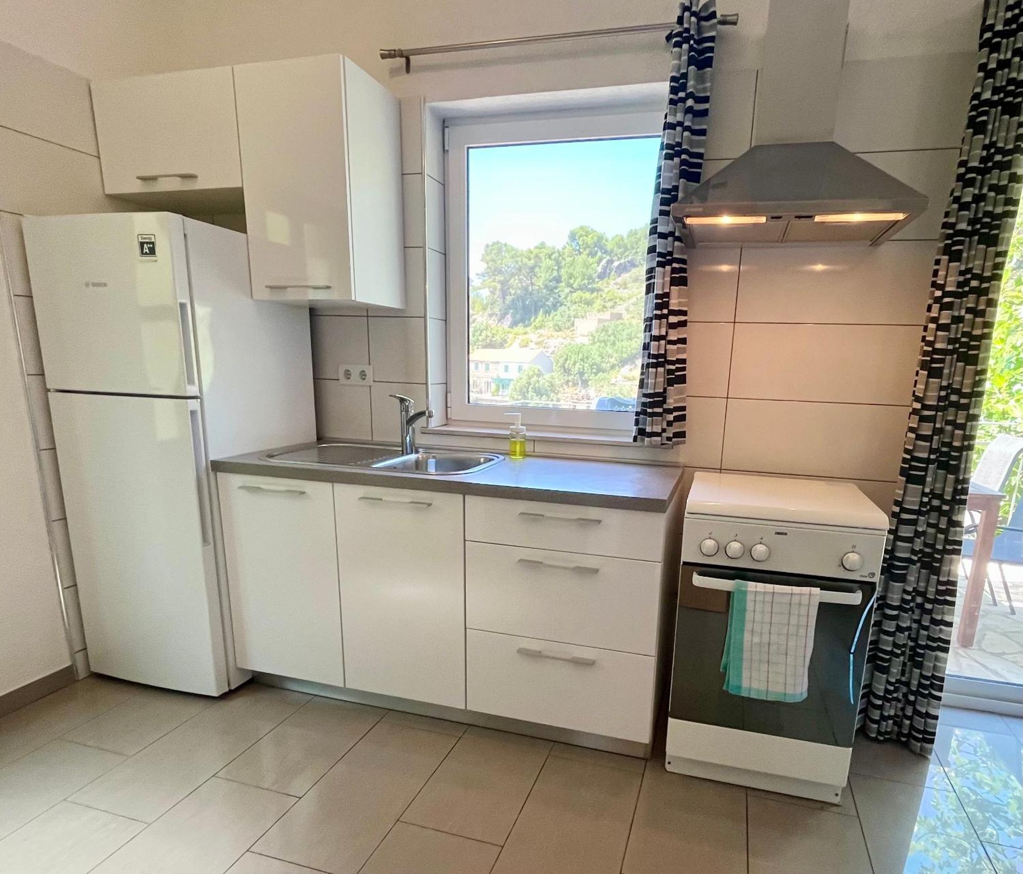 Paradise Apartments - Robinson Getaway Gdinj Экстерьер фото