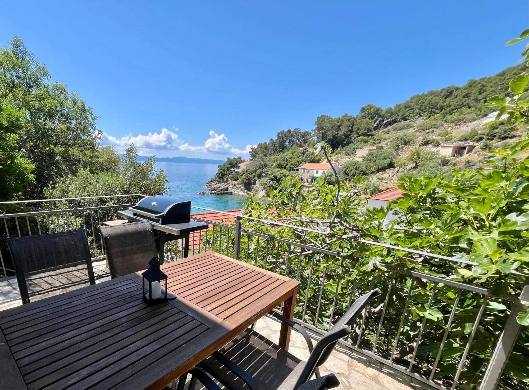 Paradise Apartments - Robinson Getaway Gdinj Экстерьер фото