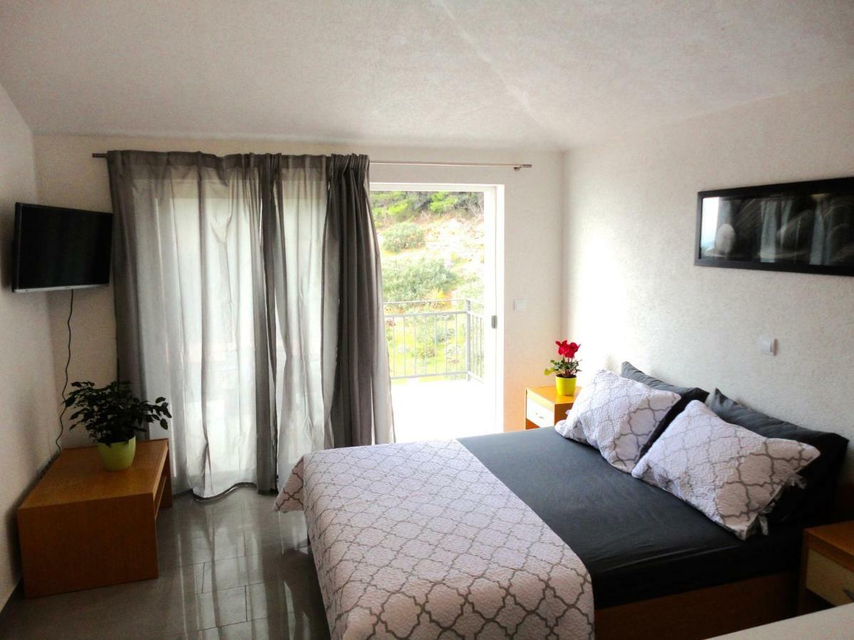 Paradise Apartments - Robinson Getaway Gdinj Экстерьер фото